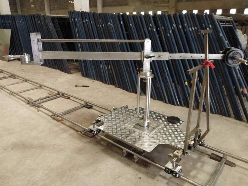 SET: Dolly + Mini-Jib + 2 Tracks